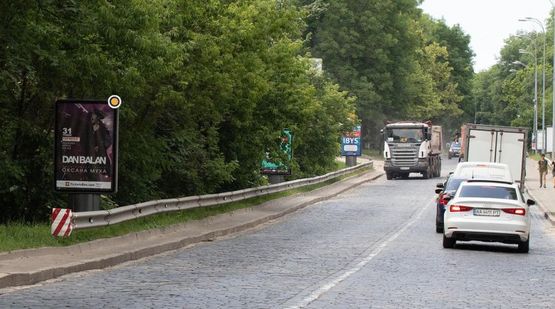 Фото рекламной плоскости по адресу Днепровский спуск 8