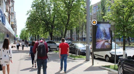 Фото рекламной плоскости по адресу Леси Украинки бул. 19-17 Интертоп