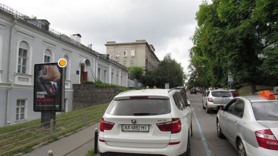 Фото рекламної площини за адресою Терещенковская - Репина ул. 2-4