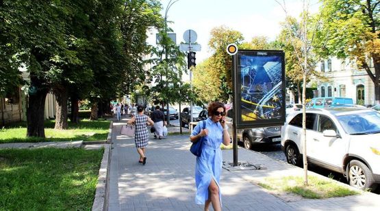 Фото рекламной плоскости по адресу Институтская ул. 7-1