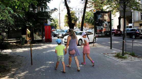 Фото рекламной плоскости по адресу Институтская ул. 24/7