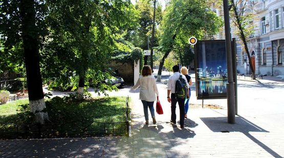 Фото рекламной плоскости по адресу Шелковичная ул. 13/2