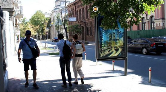 Фото рекламної площини за адресою Шелковичная ул. 26-28