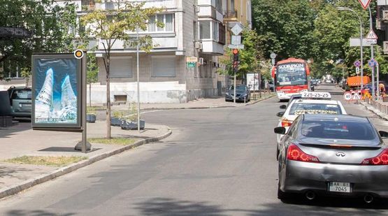 Фото рекламной плоскости по адресу Шелковичная ул. 32/34