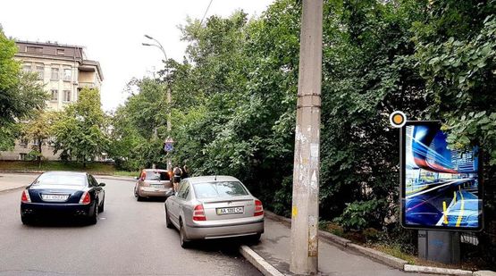 Фото рекламной плоскости по адресу Круглоуниверситетская ул. 16