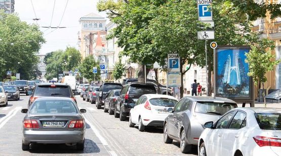 Фото рекламної площини за адресою Богдана Хмельницкого ул. 44