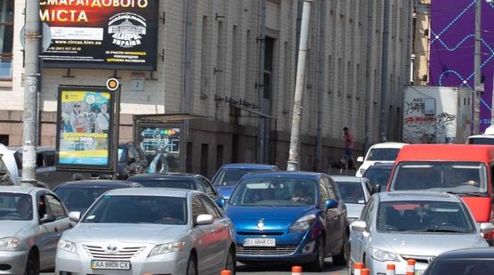 Фото рекламной плоскости по адресу Дмитриевская ул., напротив "Сильпо", к Бульварно-Кудрявской ул.