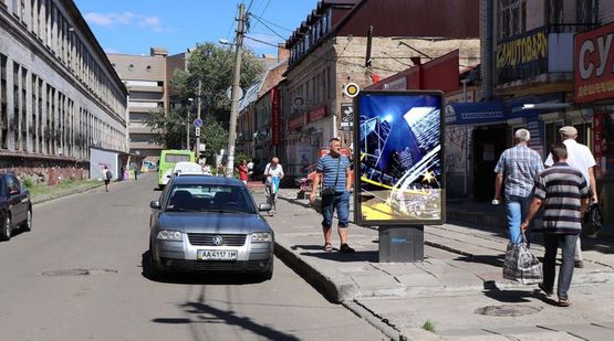 Фото рекламної площини за адресою Пестеля Павла ул. 13