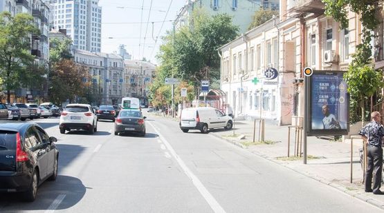 Фото рекламной плоскости по адресу Саксаганского ул. 44