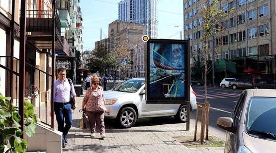 Фото рекламної площини за адресою Саксаганского ул. 44