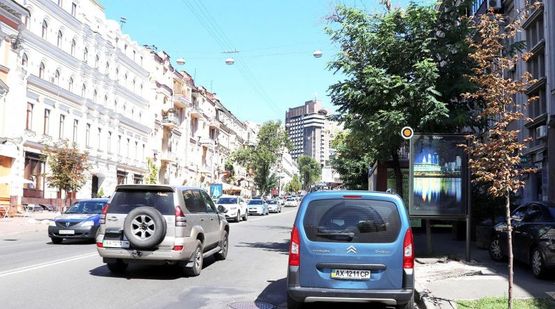 Фото рекламной плоскости по адресу Симона Петлюры ул. 11/10