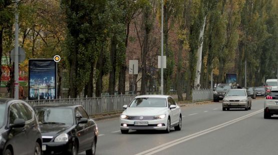 Фото рекламної площини за адресою Русановская набережная, 22