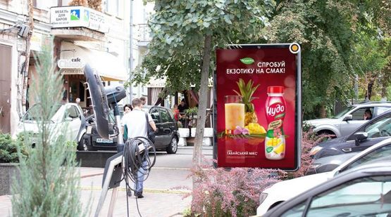 Фото рекламної площини за адресою Ивана Франко ул., 27