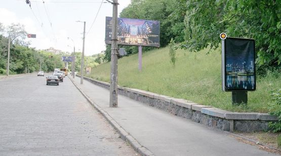 Фото рекламной плоскости по адресу Подольский спуск
