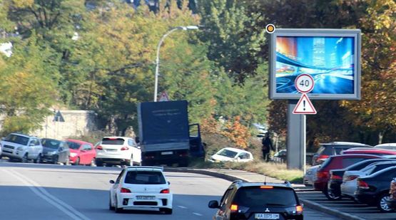 Фото рекламної площини за адресою Старонаводницкая ул. 6