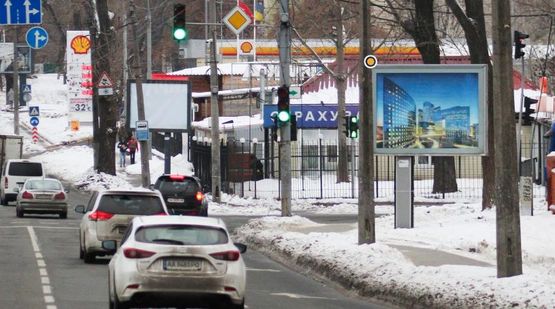 Фото рекламної площини за адресою Мельникова ул. , напротив ТВ-центра, к ст.м. Лукьяновская