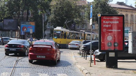 Фото рекламної площини за адресою Франко Ивана ул. 66 (2)