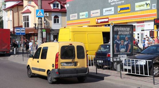 Фото рекламної площини за адресою Сыховская ул. 12, возле рынка "Замок" (1)