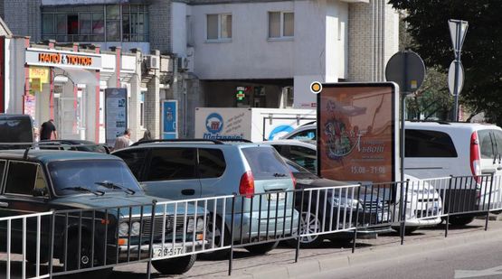 Фото рекламної площини за адресою Сыховская ул. 12, возле рынка "Замок" (2)