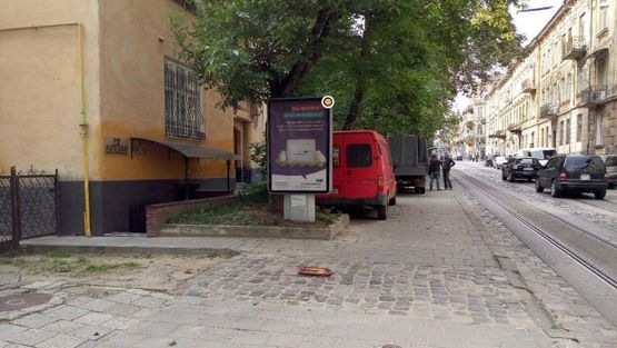 Фото рекламної площини за адресою Чупринки Генерала ул.,17