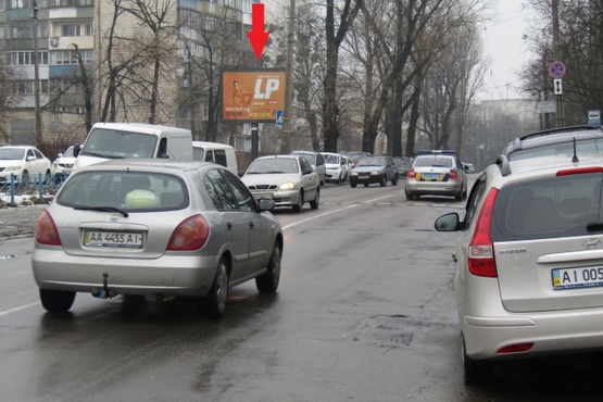 Фото рекламной плоскости по адресу Дорогожицкая ул., 1 (супермаркет "Сильпо"), в направлении ул. Мельникова