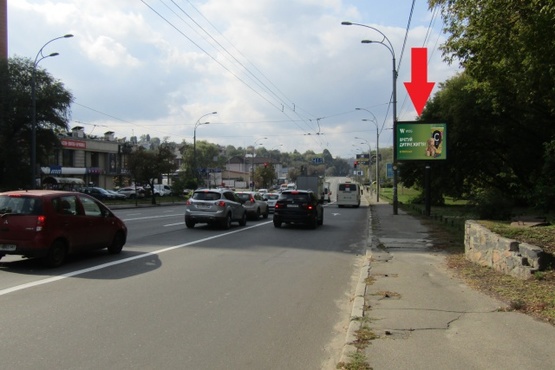 Фото рекламної площини за адресою Лобановского Валерия просп. (Краснозвездный просп.), 126 (АЗС "УкрНафта", автомагазан АТЛ, салон "Панські примхи", Совские пруды),в направ. Севастопольской пл.