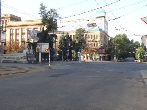 Фото рекламной плоскости по адресу Яворницкого пр. - Мономаха ул.