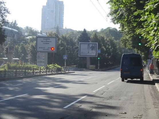 Фото рекламной плоскости по адресу Яворницкого пр. - Сечевых стрельцов ул.