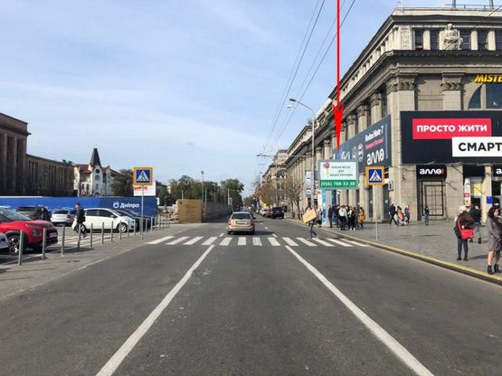 Фото рекламной плоскости по адресу s002А5,просп. Д. Яворницького (просп. К. Маркса), 52, ЦУМ, ТРЦ ПАСАЖ, МАКДОНАЛДС