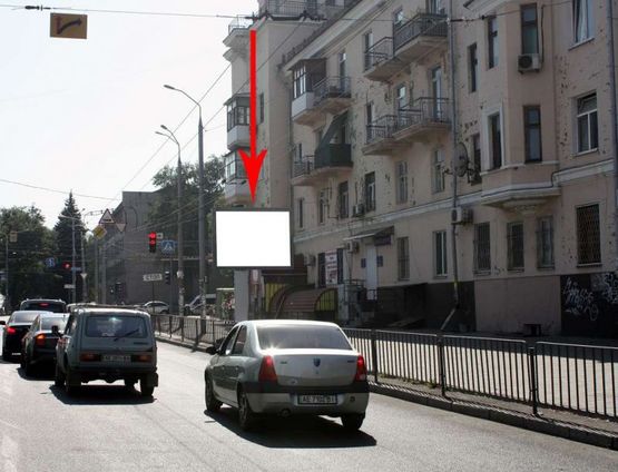 Фото рекламной плоскости по адресу t012A1,вул. Шмідта - просп. Пушкіна, біля світлофору