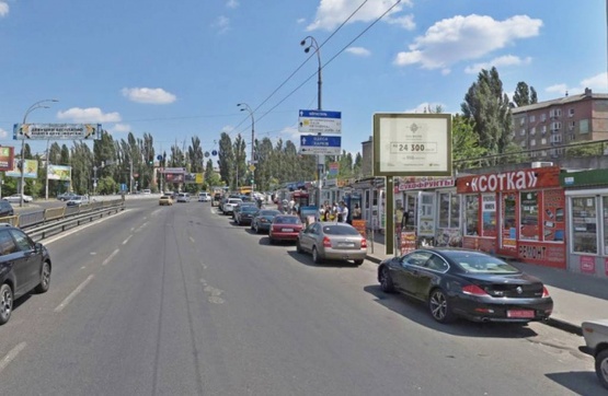 Фото рекламной плоскости по адресу бульв. Чоколівський / вул. Ушинського