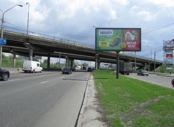 Фото рекламной плоскости по адресу Степана Бандери (Московський) проспект, 16 на розподілювачі