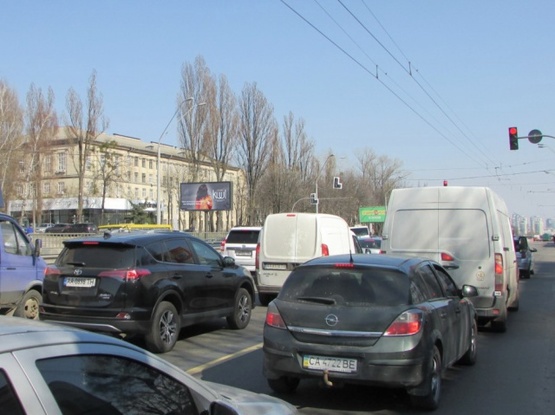 Фото рекламной плоскости по адресу Перемоги проспект, 60 / навпроти вул. Гарматна (рух до центру, ліворуч)