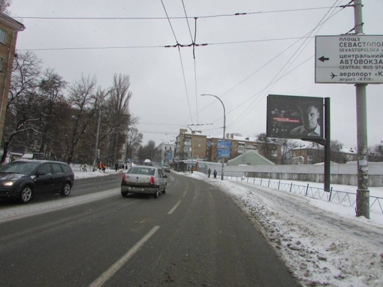 Фото рекламной плоскости по адресу Івана Огієнка, 2 (Лукашевича)  рух до Повітрофлотського проспекту