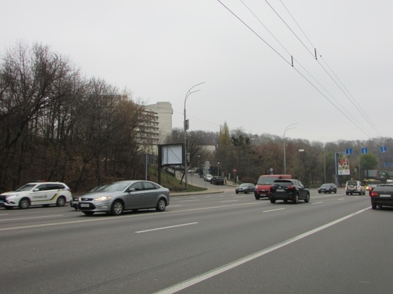 Фото рекламної площини за адресою Дружби Народів бульвар / Верхній провулок