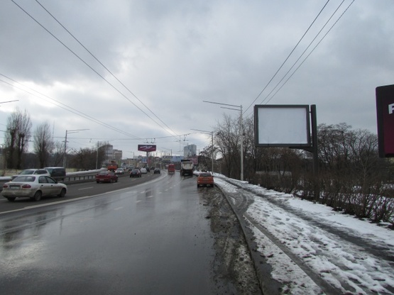 Фото рекламной плоскости по адресу Олени Теліги (Куренівський парк, концерт холл "Freedom")