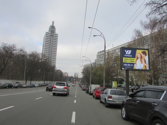 Фото рекламной плоскости по адресу Солом'янська, 3