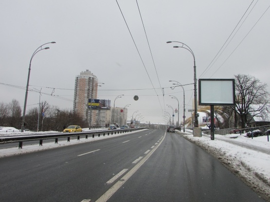 Фото рекламной плоскости по адресу Вадима Гетьмана, 46/2  / Польова