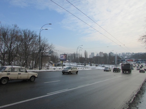 Фото рекламной плоскости по адресу Валерія Лобановського (Краснозвездный) проспект / Володимира Брожка (Кировоградская)