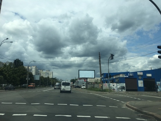 Фото рекламної площини за адресою Харківське шосе, 169 / Вірменська вул. (світлофор)