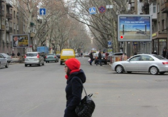 Фото рекламной плоскости по адресу Ришельевская ул., 44 - Успенская ул. А4