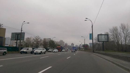 Фото рекламної площини за адресою Днепровская наб 17а к Бажана