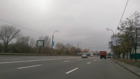 Фото рекламної площини за адресою Днепровская наб 17а к Патона