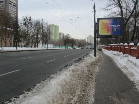 Фото рекламної площини за адресою Мельникова 44 к м. Лукьяновка