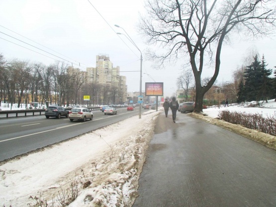 Фото рекламної площини за адресою пр.Победы,36 (медуниверстит) -из центра