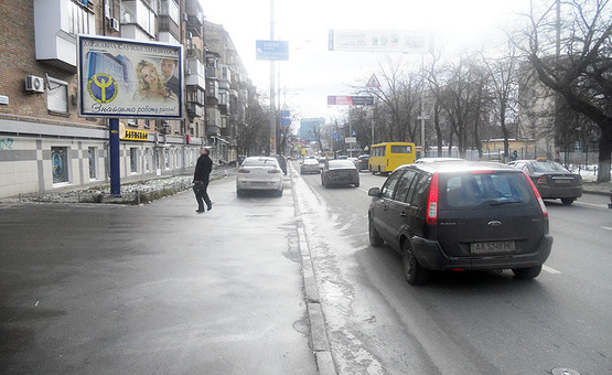 Фото рекламної площини за адресою Жилянская 64/62 Магазин Одежды "М Воронин" (А5) СКРОЛЛЕР