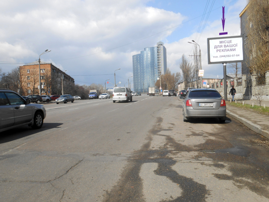 Фото рекламної площини за адресою ул. Новоконстантиновская,20