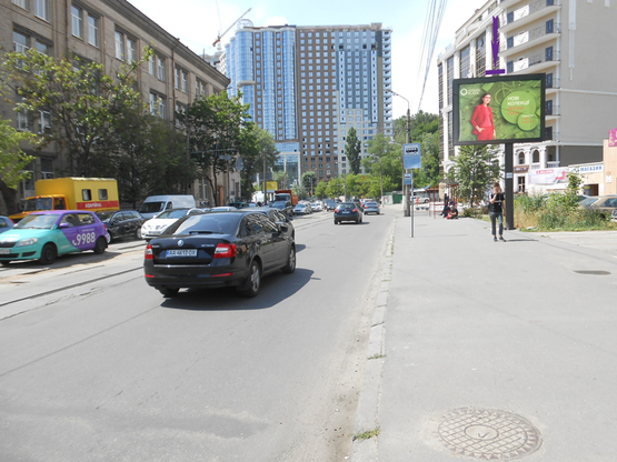 Фото рекламной плоскости по адресу вул. Глибочицька, 101