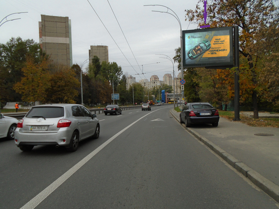 Фото рекламной плоскости по адресу вул. Гетьмана Вадима, 27
