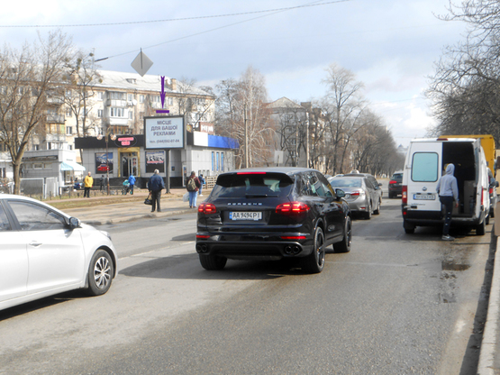Фото рекламної площини за адресою вул. Дегтярівська, 32Б